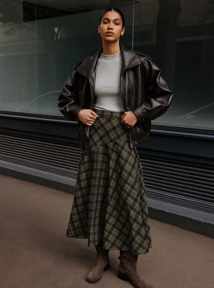 20 Must-Have Fall Skirts That Will Make You the Trendsetter (Don’t Miss #8!) - 13. Gingham Print Skirt 1