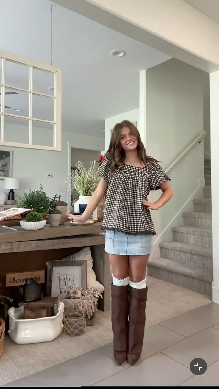 20 Stunning Fall Outfits with Boots (Layering Tips Included!) - Final Touch with Oversized Sweaters 1