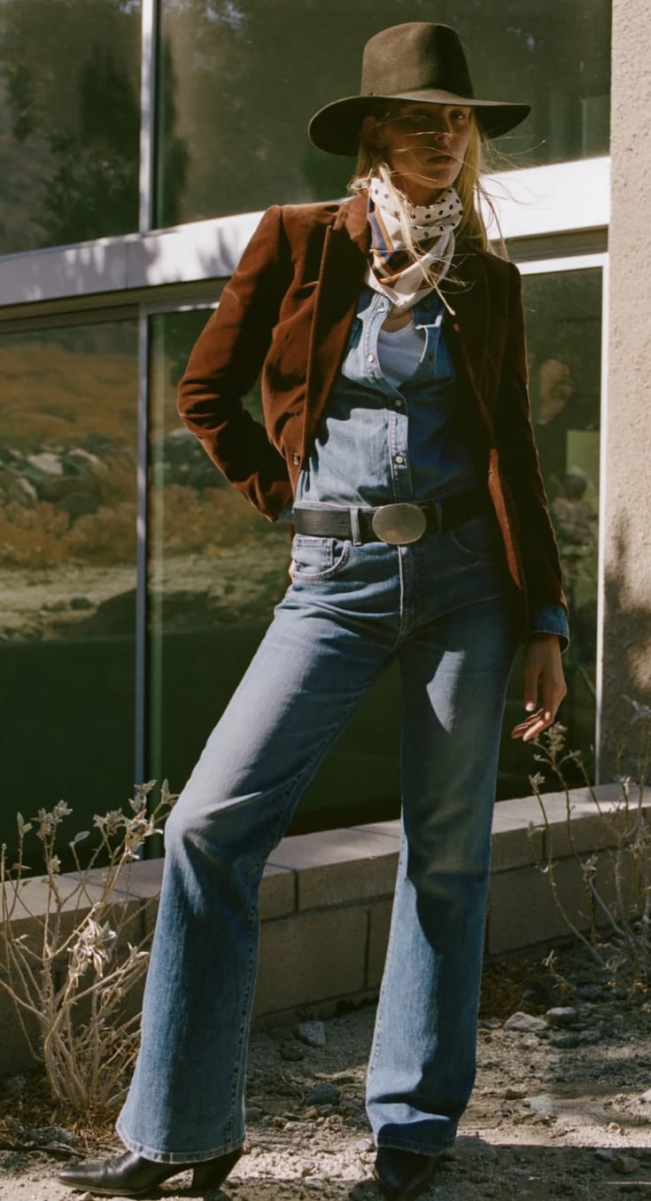 20 Fall Western Denim Outfits You’ll Want to Copy the Moment Temperatures Drop - 6. Corduroy Blazer Over Denim Overalls 1