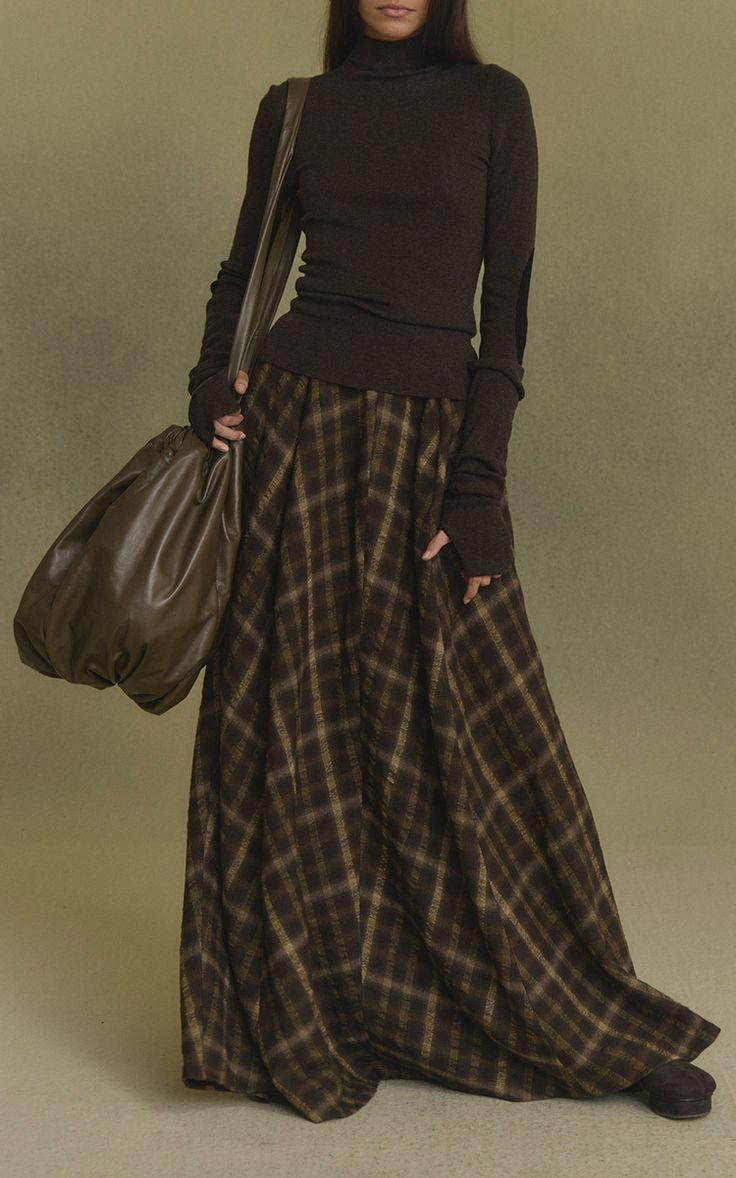 20 Maxi Skirt Outfits That Make Winter Style Feel Effortlessly Feminine (You’ll Want to Copy #7!) - 8. Dark Plaid With a Soft Espresso Knit 1