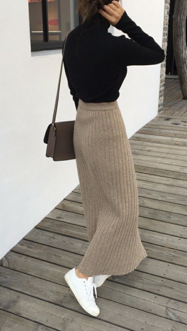 20 Maxi Skirt Outfits That Make Winter Style Feel Effortlessly Feminine (You’ll Want to Copy #7!) - Conclusion 1